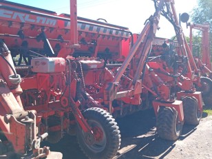 Sembradora Fercam de 4919