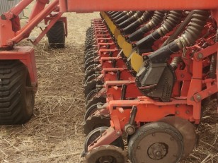 Sembradora Fercam 440 1652
