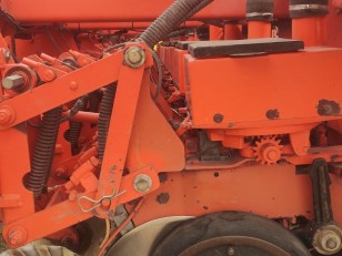Sembradora Fercam 440 1652