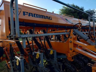 Sembradora Fabimag Multiplaner 1452