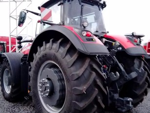 Tractor Massey Ferguson 8735S