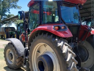 Tractor CASE IH Farmall 110 JX