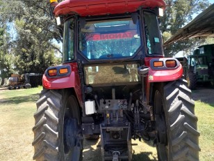 Tractor CASE IH Farmall 110 JX