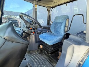 Tractor New Holland TM 7020