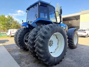 Tractor New Holland TM 7020