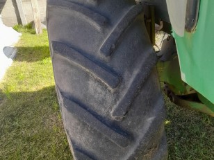 Tractor John Deere 2420