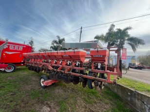 Sembradora Metar de 1252