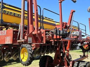 Sembradora Super Walter W650 2135