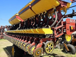 Sembradora Super Walter W650 2135