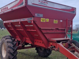 FERTILIZADORA SYRA 7500