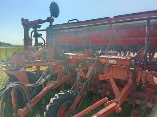 Sembradora Fercam 440 de 2517