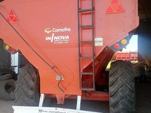 Tolva Comofra año 2020 Innova 35.000 lts
