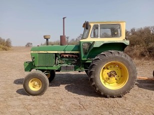 Tractor John Deere 4530 año 1975