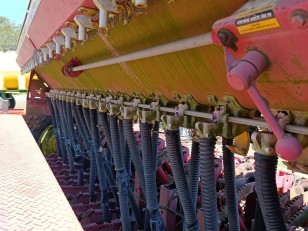 Sembradora Bertini 16000