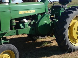 Tractor John Deere 70 hp