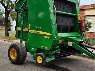 Rotoenfardadora John Deere 568 MegaWide 