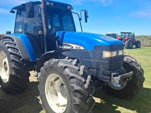 Tractor New Holland TM135 año 2004