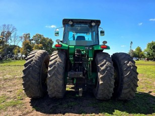 Tractor John Deere 7210 J