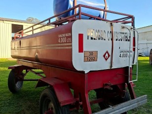 Acoplado Tanque 4.000 Lts