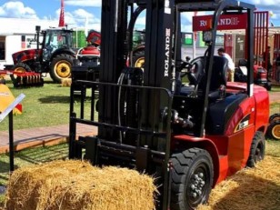 Autoelevador Roland H RH30D Ruedas Macis