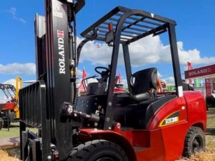 Autoelevador Roland H RH30D Ruedas Macis