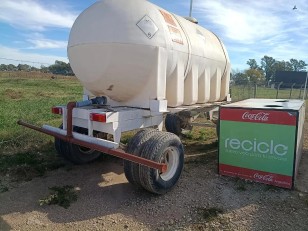Acoplado tanque 6000 lts