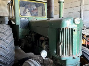 Tractor John Deere 730