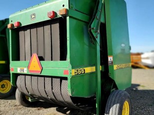 Rotoenfardadora John Deere 566