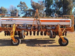 Sembradora Cele Plus 7000 1642