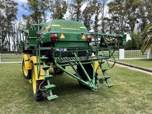Pulverizadora Tedeschi 2600 BD