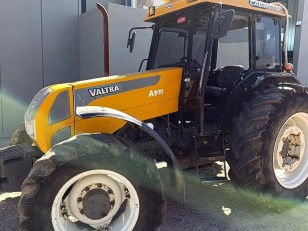 Tractor Valtra A990