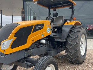 Tractor Valtra A750