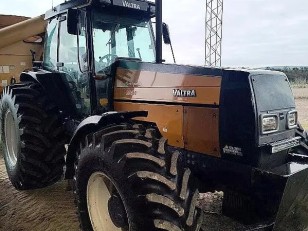 Tractor Valtra BH 180 DT