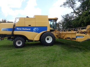 Cosechadora New Holland CS 660