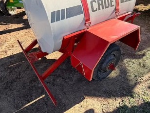 Acoplado tanque Cade 840 lts