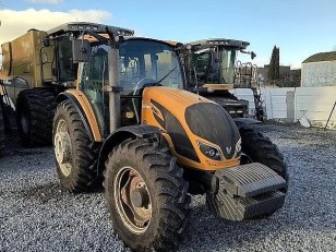 Tractor Valtra A134
