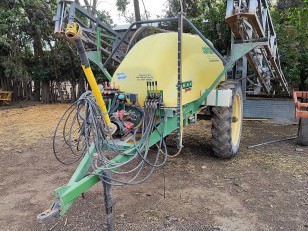Pulverizador Caiman Serie A3000