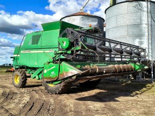 Cosechadora John Deere 1550 año 2006