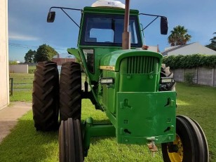 Tractor John Deere 4420 año 1979