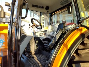 Tractor Valtra A 114 Cabinado