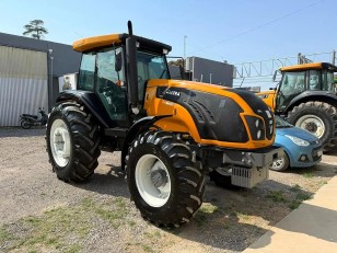 Tractor Valtra BM 115