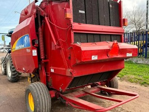 Rotoenfardadora New Holland BR7090r