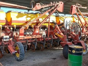 Sembradora Super Walter W630 2052