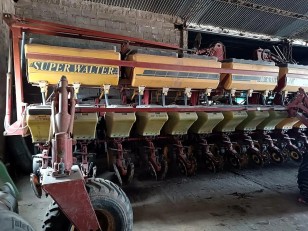 Sembradora Super Walter W630 2052