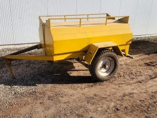 Acoplado Tanque 1500 lts mauro