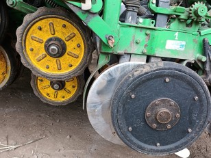 Sembradora ERCA de 39 a 17 cm y a 35 +52