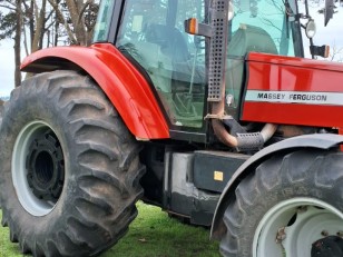 Tractor Massey Ferguson 650 año 2008