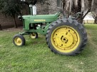 Tractor John Deere 730