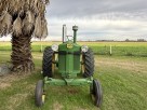 Tractor John Deere 730