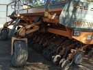 Sembradora Agrometal MX de 33 a 21 CM.